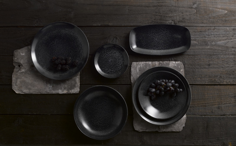 Assiette plate rond noir porcelaine vitrifiée Ø 21,7 cm Evo Origins Dudson