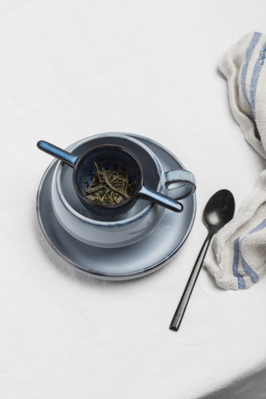Passoire à thé rond bleu foncé émaillé grès 14 cm Pure Blue Serax
